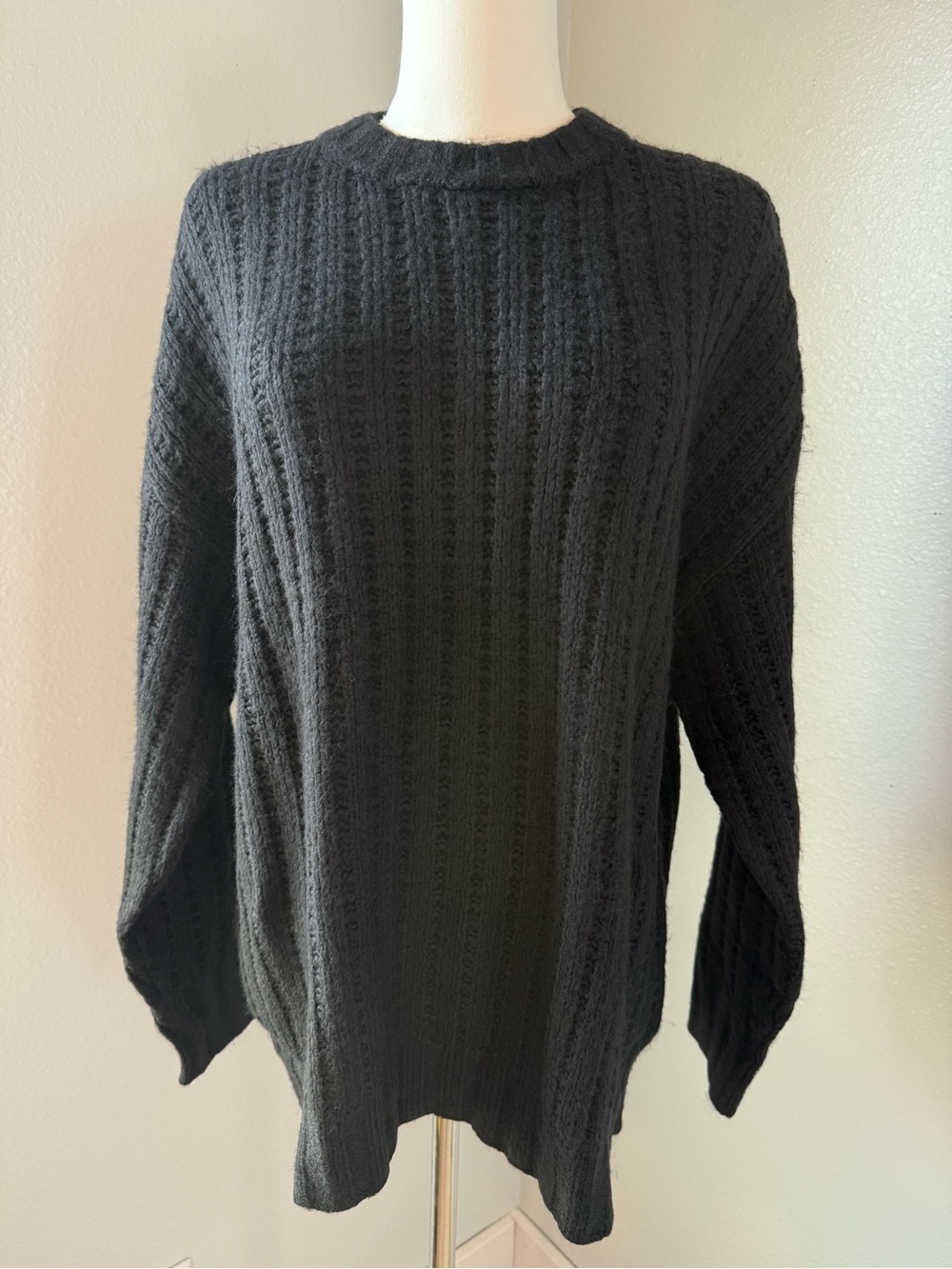 NWT American Eagle Black Ribbed Crewneck Sweater Small Oversized Cozy